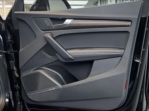 Used 2023 Audi Q5 2.0T Premium Plus w/ Premium Plus Package image 22