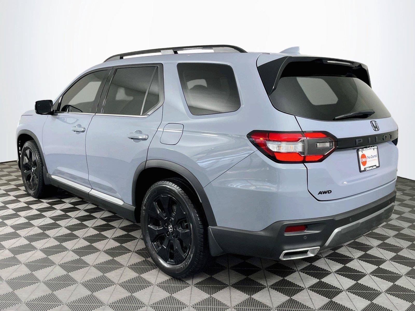 Used 2026 Honda Pilot image 7