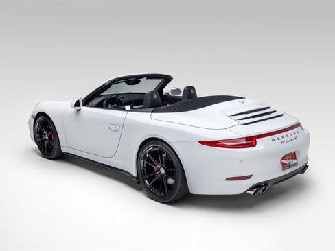 Used 2013 Porsche 911 Carrera 4S AWD/4WD image 8