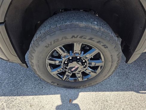 Certified 2024 GMC Sierra 2500 AT4 AWD/4WD image 19