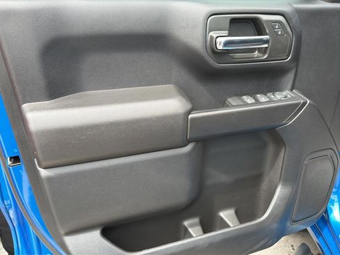 Used 2024 Chevrolet Silverado 1500 Custom w/ Rally Edition AWD/4WD image 10