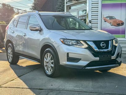 Used 2017 Nissan Rogue SV