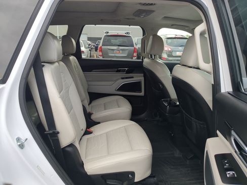 Used 2021 Kia Telluride SX w/ SX Prestige Package AWD/4WD image 27