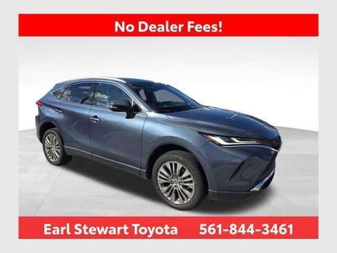 Certified 2024 Toyota Venza XLE AWD/4WD image 1