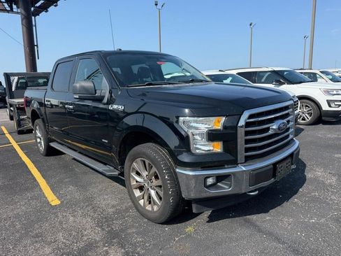 Used 2017 Ford F150 XLT w/ Equipment Group 302A Luxury AWD/4WD image 6