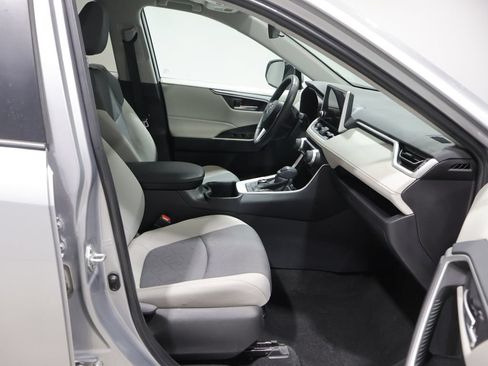 Used 2024 Toyota RAV4 XLE w/ Convenience Package AWD/4WD image 24
