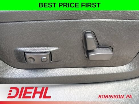 New 2026 RAM 2500 Laramie w/ Night Edition AWD/4WD image 15