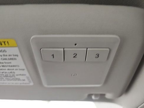 Used 2017 Volkswagen Passat 1.8T SEL Premium image 28