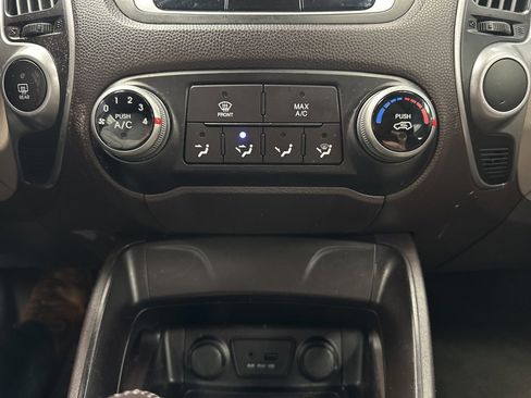 Used 2011 Hyundai Tucson GLS w/ Navigation Pkg 2 image 30