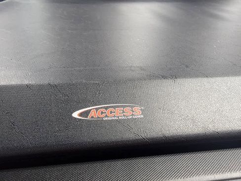 Certified 2023 GMC Sierra 1500 SLT w/ X31 Off-Road Package image 10