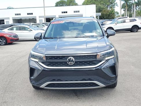 Certified 2022 Volkswagen Taos SE FWD image 10