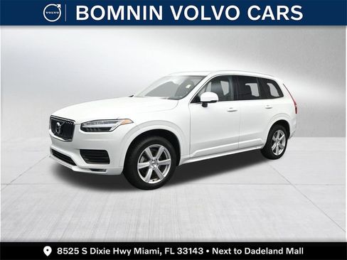 Used 2022 Volvo XC90 T5 Momentum FWD image 1