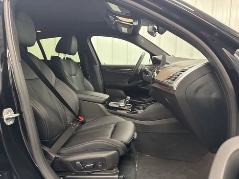 Used 2025 BMW X4 xDrive30i AWD/4WD image 24