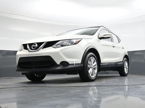 Used 2018 Nissan Rogue Sport SV image 40