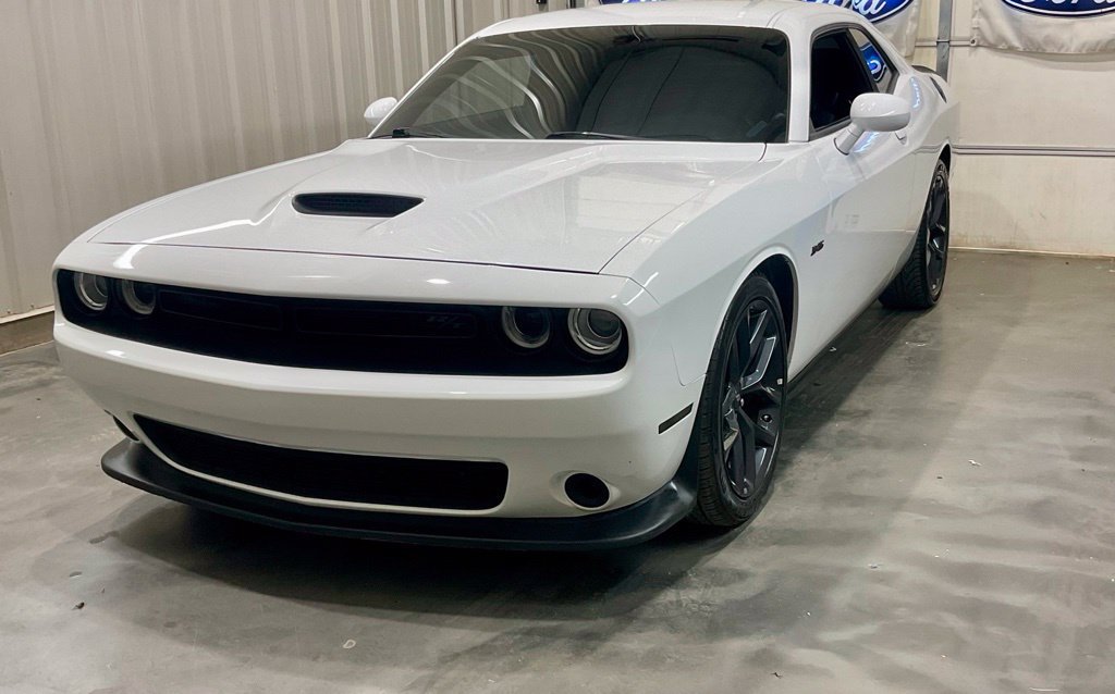 Used 2023 Dodge Challenger R/T w/ Blacktop Package RWD image 4
