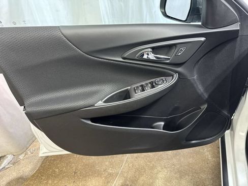 Used 2023 Chevrolet Malibu LS FWD image 21
