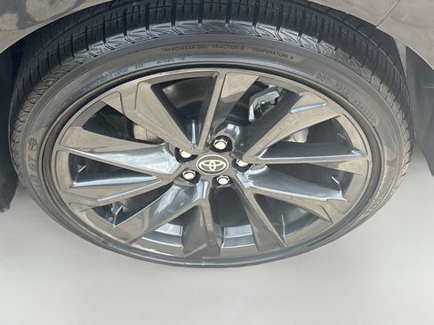 Used 2025 Toyota Corolla XSE FWD image 28