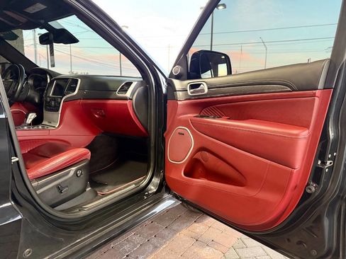 Used 2018 Jeep Grand Cherokee Trackhawk image 34