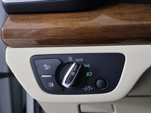 Used 2023 Audi Q5 2.0T Premium Plus w/ Premium Plus Package image 26