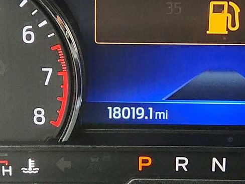 Used 2023 Ford Explorer XLT w/ Equipment Group 202A image 15