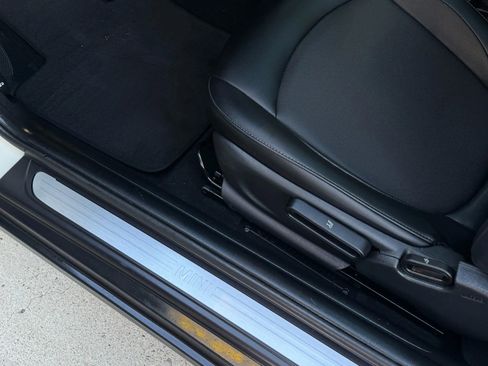 Used 2015 MINI Cooper 2-Door Hardtop image 22