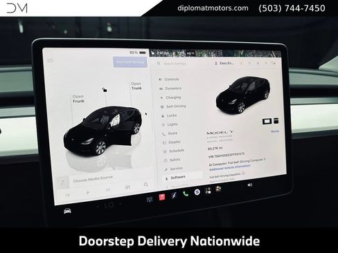 Used 2023 Tesla Model Y Long Range AWD/4WD image 33
