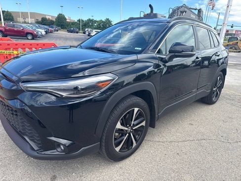 Used 2023 Toyota Corolla Cross AWD Hybrid w/ Convenience Package image 11