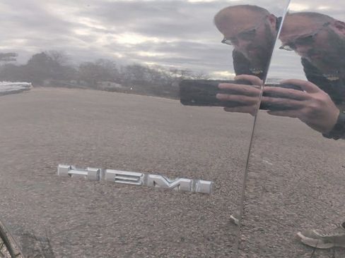 Used 2021 Dodge Charger R/T w/ Plus Group image 14