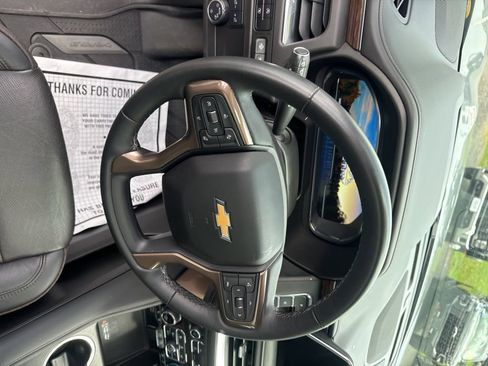 Used 2024 Chevrolet Tahoe High Country image 23