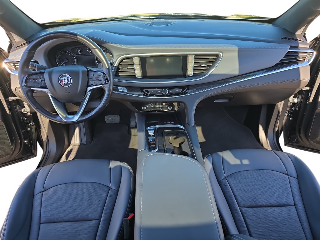 Used 2024 Buick Enclave Essence w/ Experience Buick Package AWD/4WD image 9