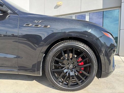 Certified 2022 Maserati Levante GT image 10