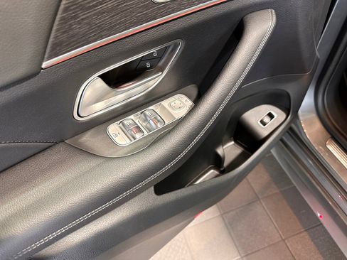 Certified 2025 Mercedes-Benz GLE 580 4MATIC image 13