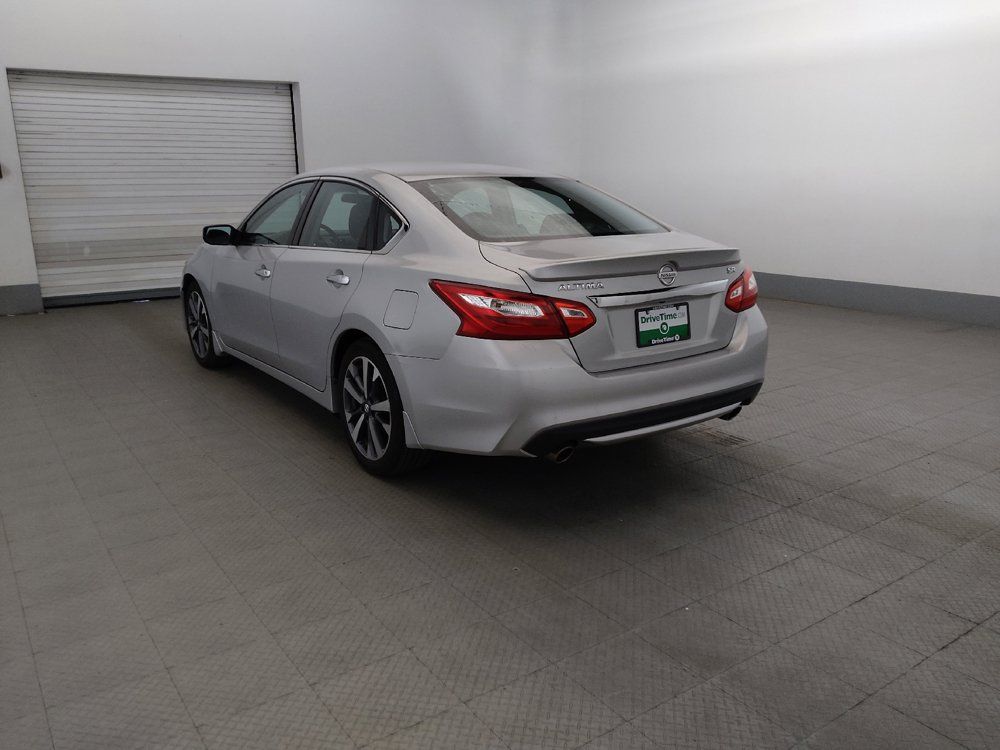 Used 2016 Nissan Altima 2.5 SR FWD image 5