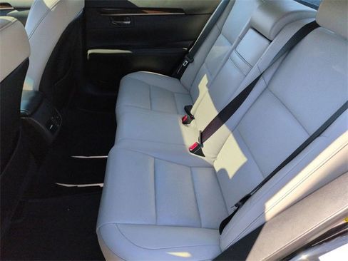Used 2013 Lexus ES 350 w/ Luxury Pkg image 25