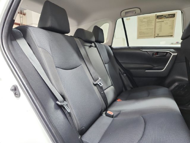 Used 2023 Toyota RAV4 LE AWD/4WD image 36