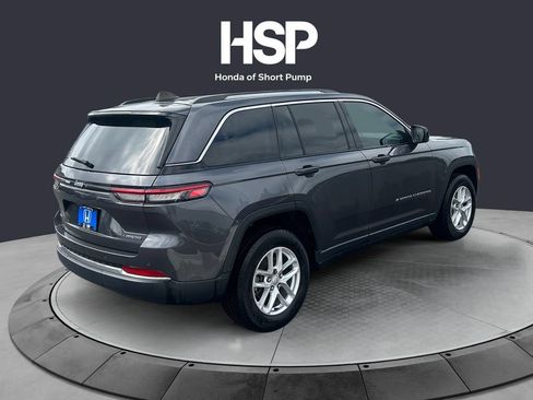 Used 2023 Jeep Grand Cherokee Laredo w/ Trailer Tow Prep Group (B) AWD/4WD image 5