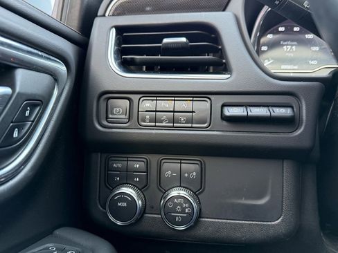 Used 2023 GMC Yukon AT4 w/ Technology Package image 13