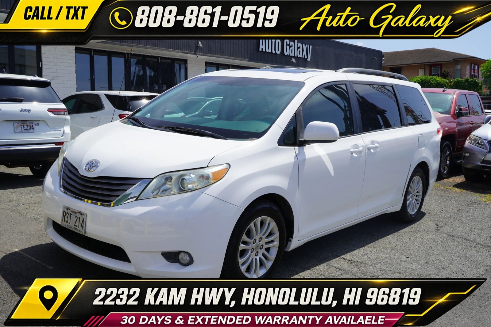 Used 2012 Toyota Sienna XLE FWD image 1
