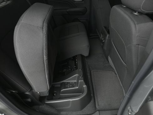 New 2026 GMC Canyon Elevation w/ Convenience Package RWD image 30