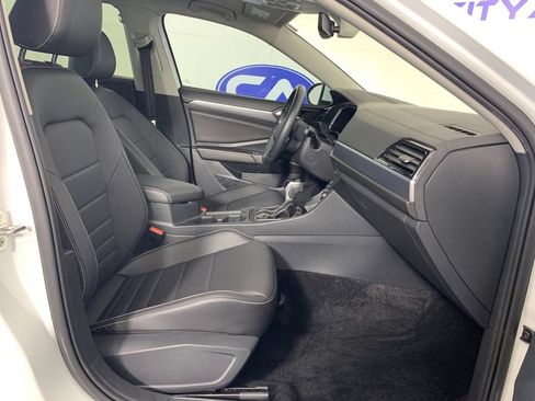 Used 2023 Volkswagen Jetta SE w/ Panoramic Sunroof Package FWD image 38