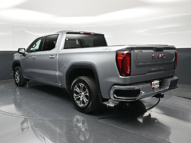 Used 2025 GMC Sierra 1500 SLT AWD/4WD image 11