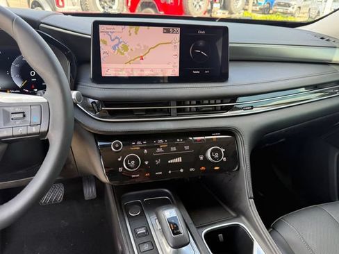 Used 2024 INFINITI QX60 Luxe FWD image 20