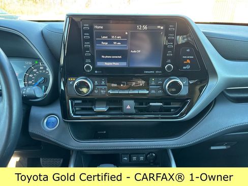 Certified 2021 Toyota Highlander XLE image 21