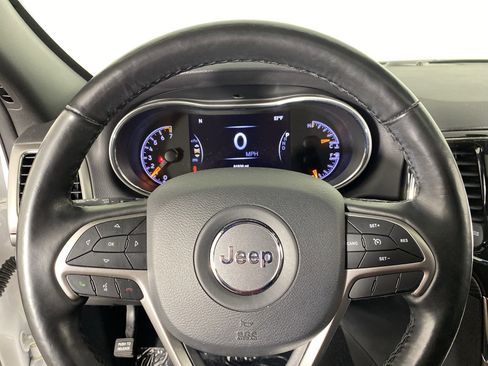 Used 2021 Jeep Grand Cherokee Laredo X AWD/4WD image 22
