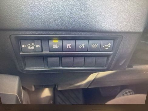 Used 2023 Toyota Tundra Limited image 15