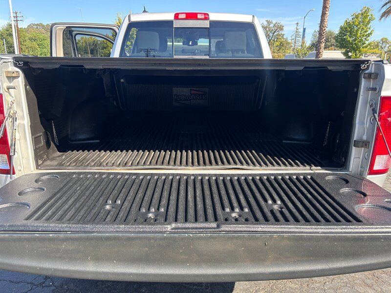 Used 2019 RAM 1500 Big Horn AWD/4WD image 14