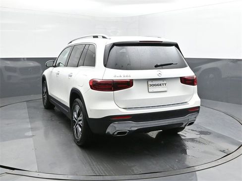 New 2025 Mercedes-Benz GLB 250 image 8