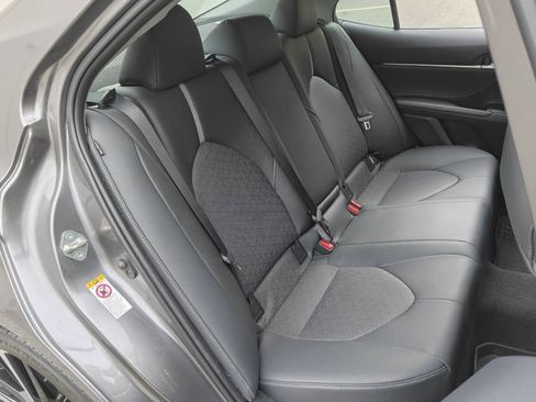 Used 2018 Toyota Camry XSE FWD image 20