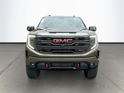 Used 2023 GMC Sierra 1500 AT4 w/ AT4 Premium Package image 2