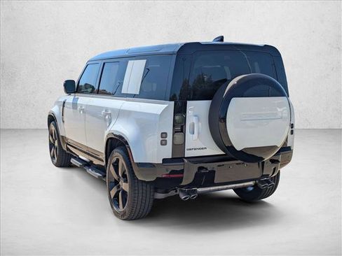New 2026 Land Rover Defender 110 V8 image 9